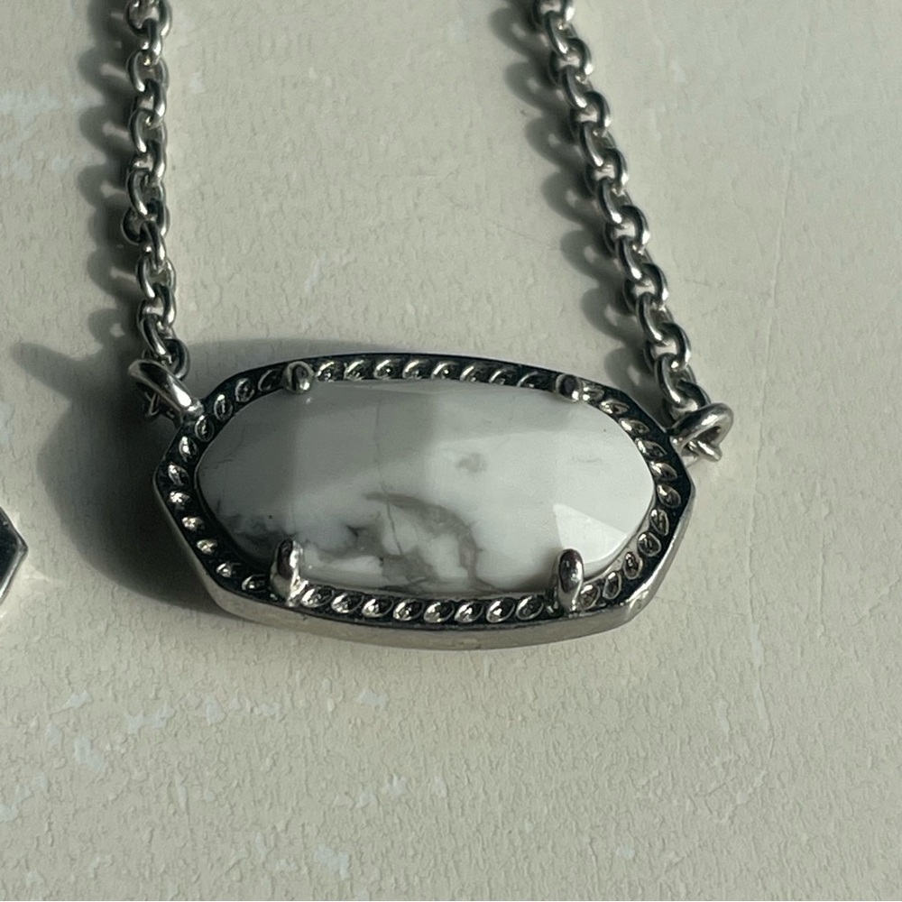 Kendra Scott Silver Chain Necklace with White Stone - Picture 3 of 4